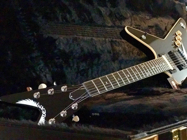 Dean CUSTOM SHOP Time Capsule ML Classic Black - LAWK STAR Guitars